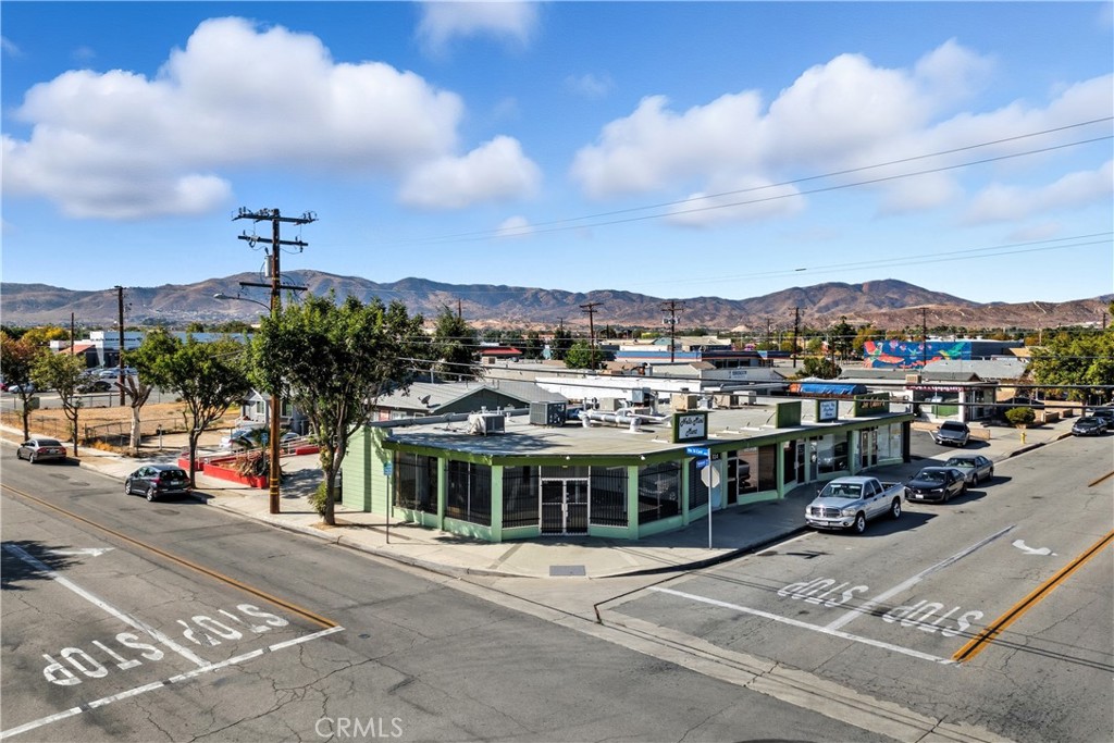 38463 9th Street E