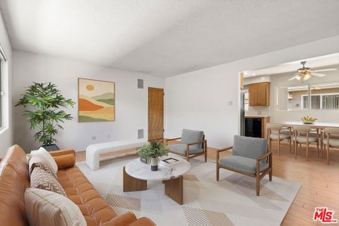 Photo of 50 S Meridith Ave AVE #4, Pasadena, CA 91106 (MLS # 26987731)