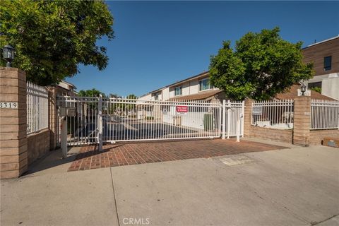 Property photo of 18319 Collins, Tarzana, CA 91356
