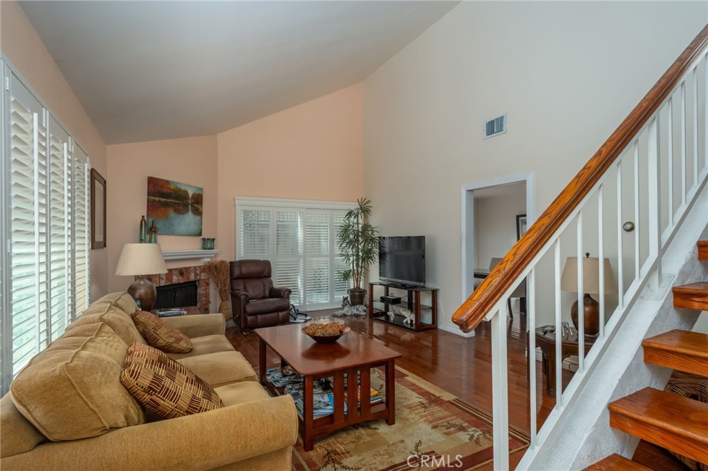 18319 Collins Street 19