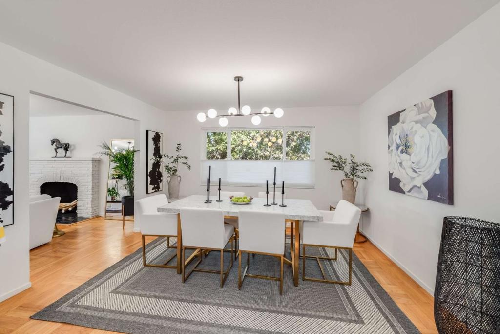 2139 Alameda De Las Pulgas