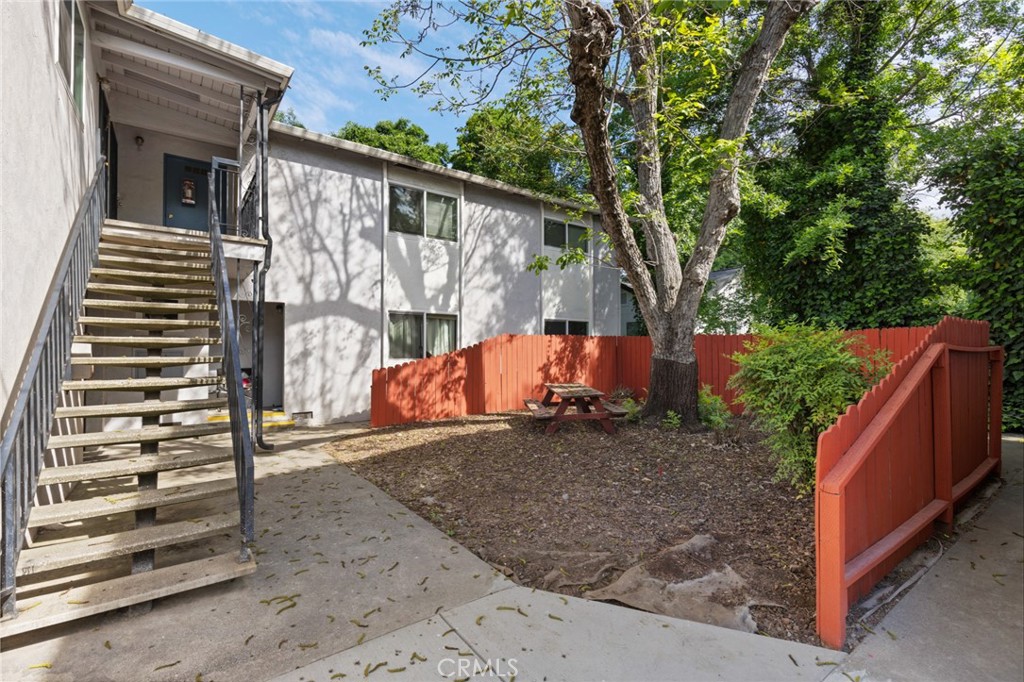 180 E 1st Avenue