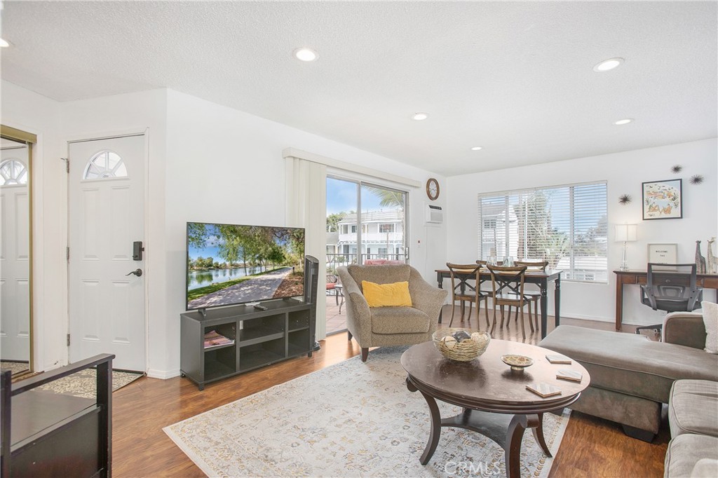 140 Avenida Algodon C