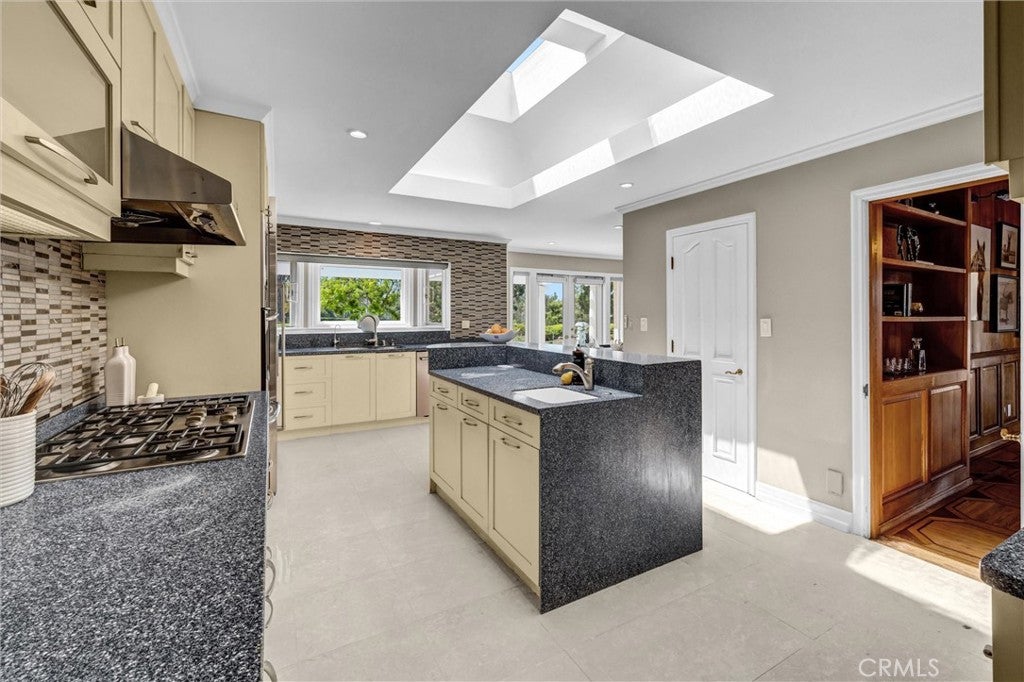 81 Royal Saint George Road, Newport Beach CA 92660 - Photo 44