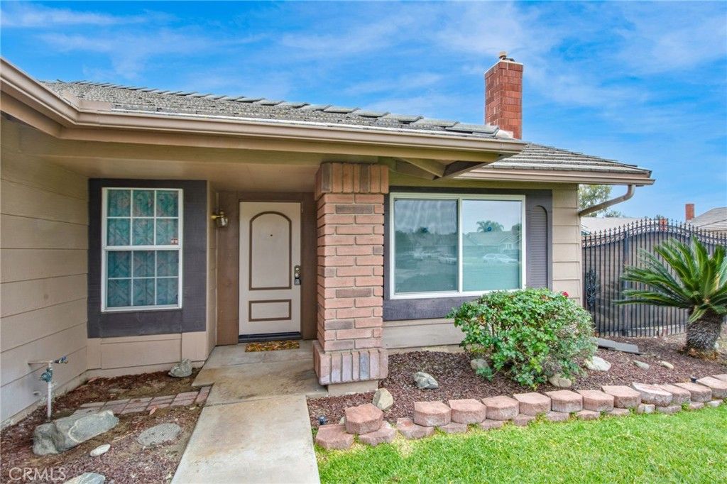 Photo of 7551 Poppy LN, Fontana, CA 92336 (MLS # OC26117336)