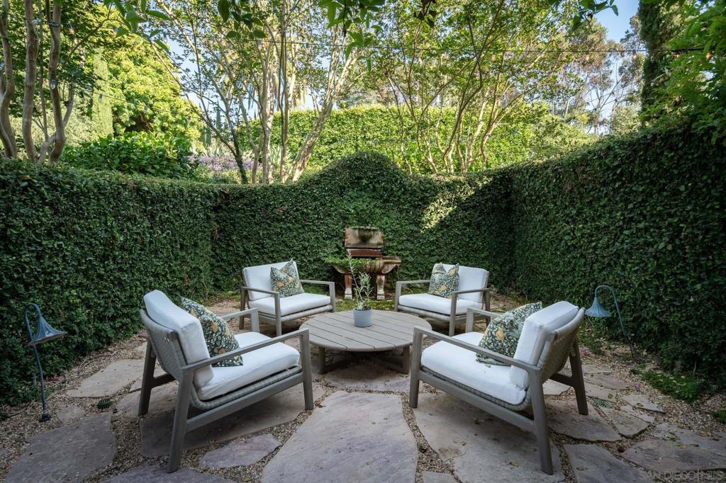 Rancho Santa Fe - Residential