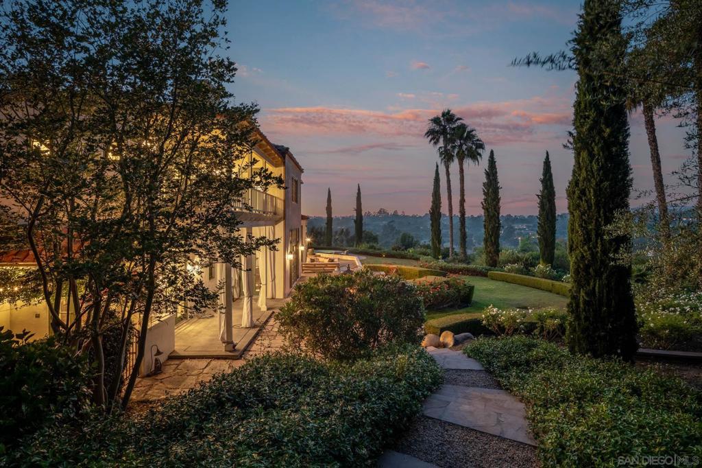 Rancho Santa Fe - Residential