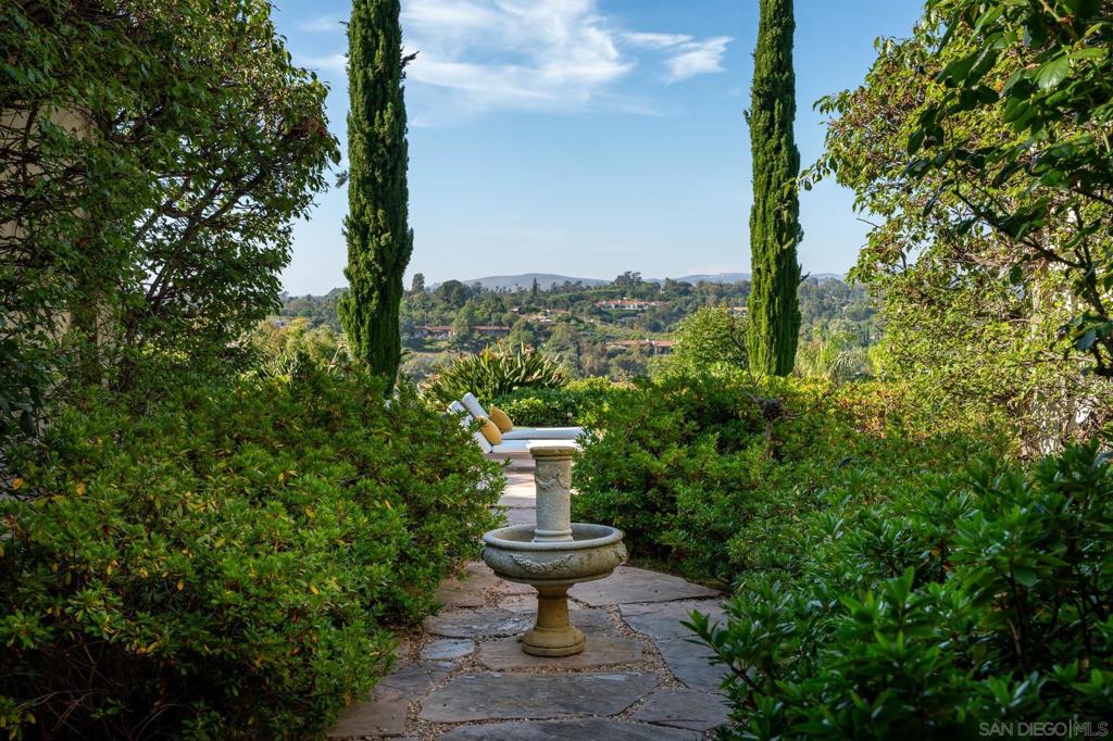 Rancho Santa Fe - Residential