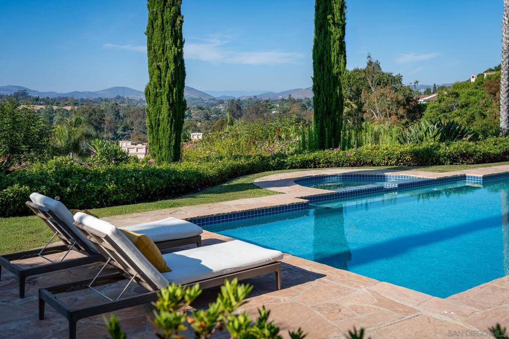 Rancho Santa Fe - Residential