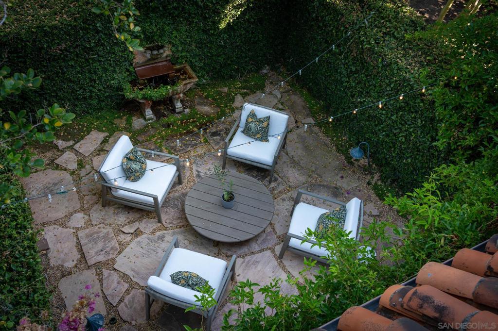 Rancho Santa Fe - Residential