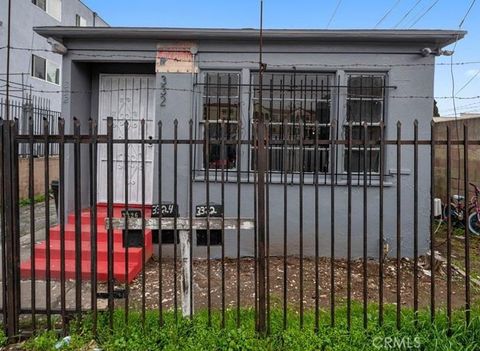 Photo of 3322 W 63rd St, Los Angeles, CA 90043 (MLS # RS25260893)