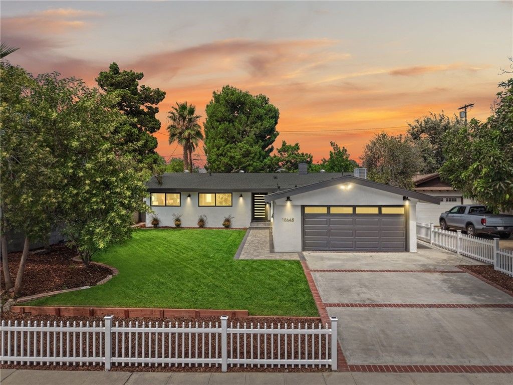 Photo of 18645 Knapp Street St, Northridge, CA 91324 (MLS # SR25226328)