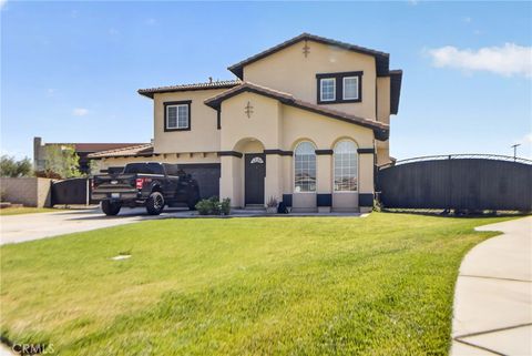 16299 Star Crest Fontana CA 92336