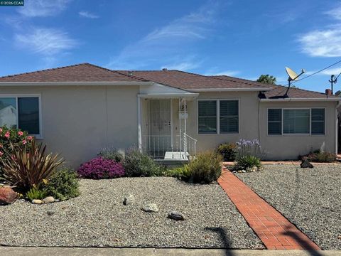 Photo of 850 Harmony Dr DR, Hayward, CA 94541 (MLS # 41138124)