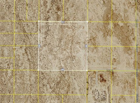 Photo of 4300 E Avenue E6, Lancaster, CA 93535 (MLS # SR26032970)