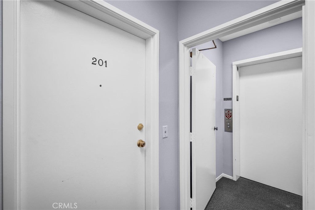 1921 Malcolm Avenue 201, Los Angeles CA 90025