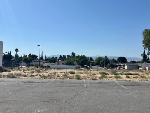 Photo of 14425 7th ST, Victorville, CA 92395 (MLS # PW26109750)