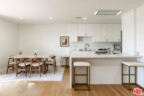 Photo of 100 S Doheny Drive #811, Los Angeles, CA 90048 (MLS # 26857351)