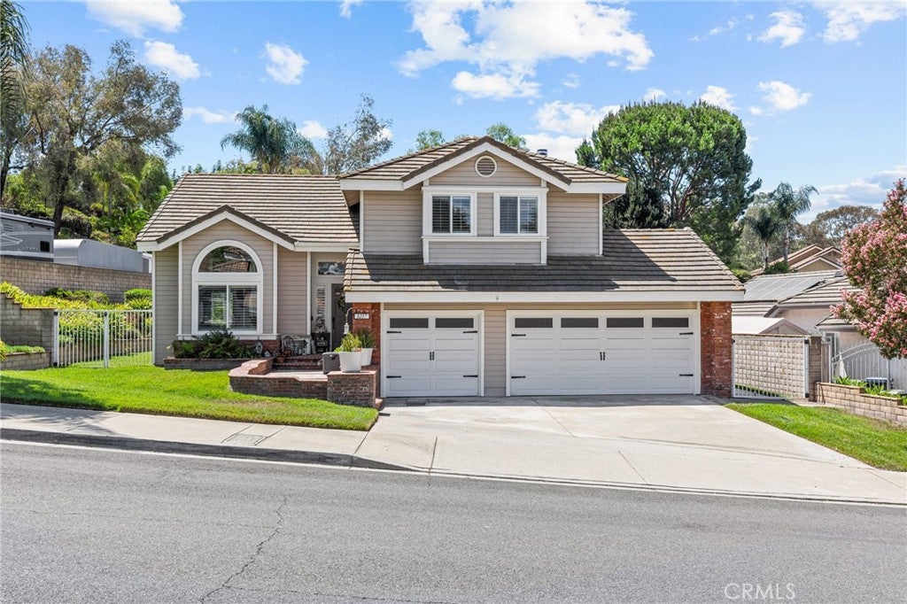 3217 Moonlight Court