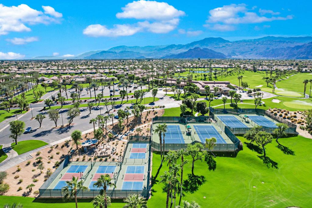 Heritage Palms CC - Residential