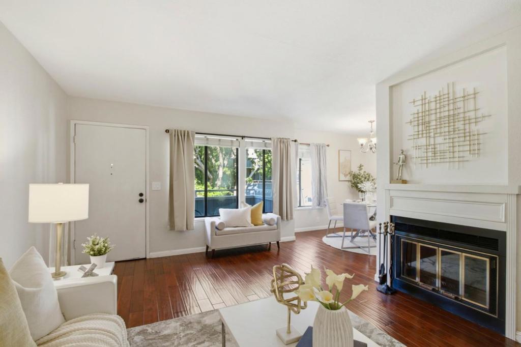 942 La Barbera Drive