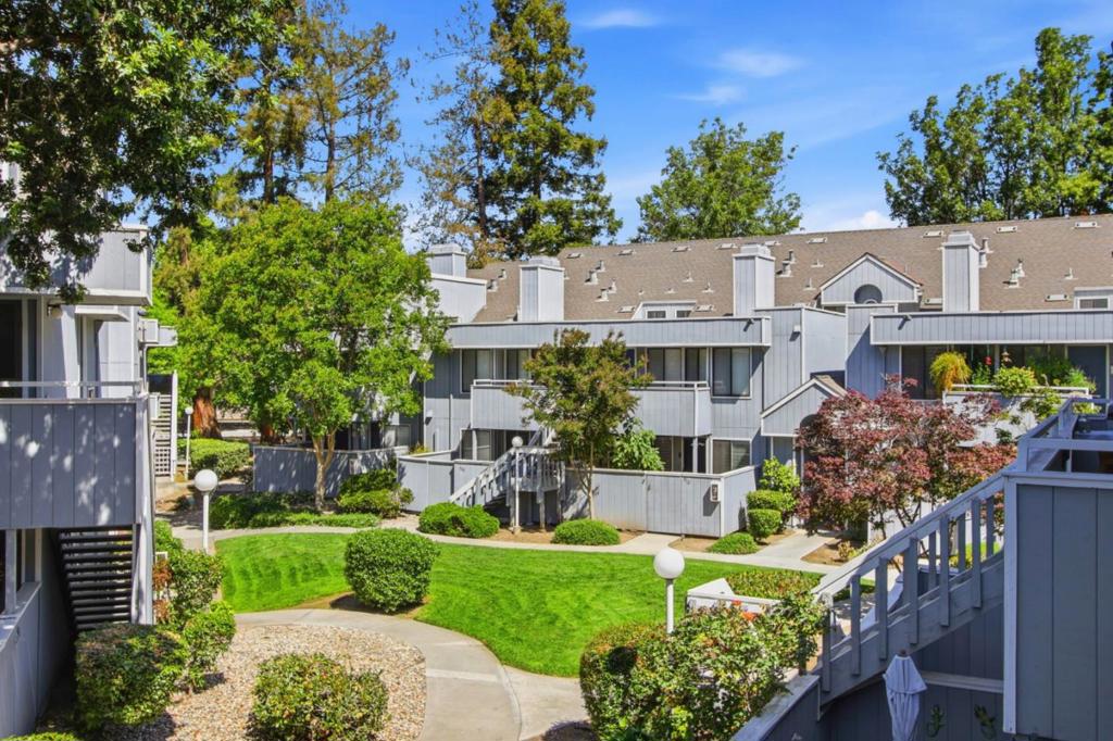 942 La Barbera Drive