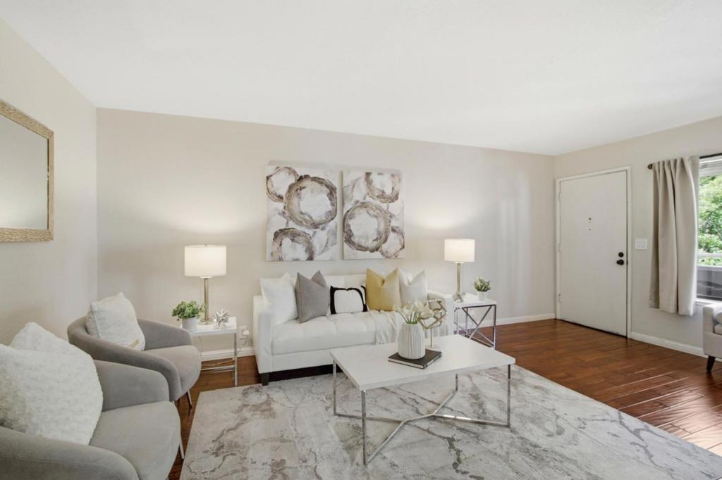 942 La Barbera Drive