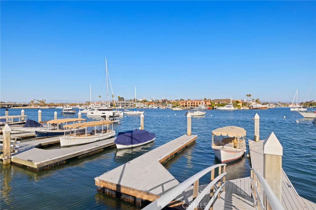 2732 Bayshore Drive