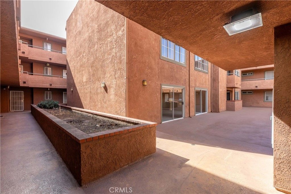 Photo of 2507 15th St #118, Long Beach, CA 90804 (MLS # PW26086356)