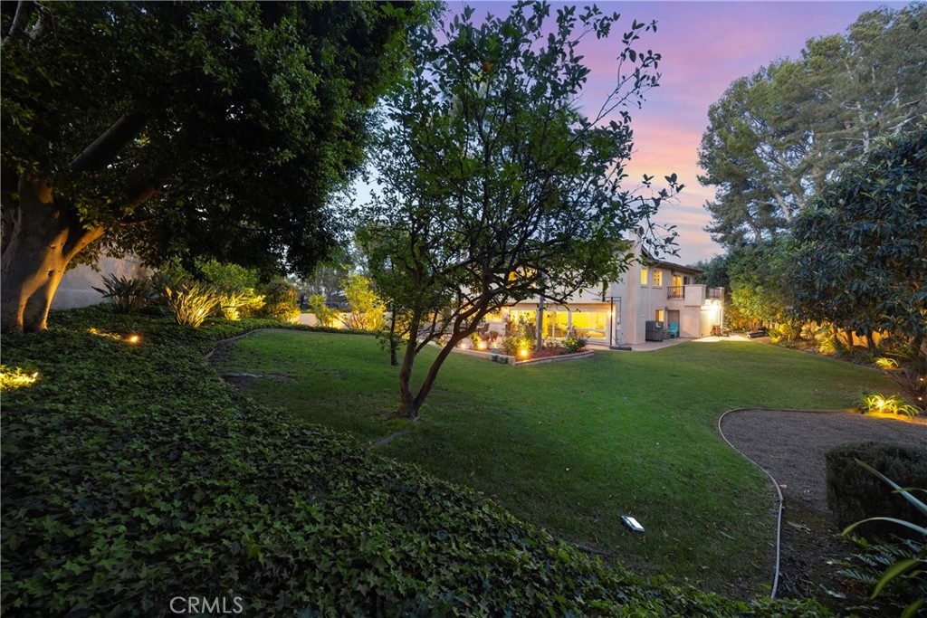 701 Pepper Tree