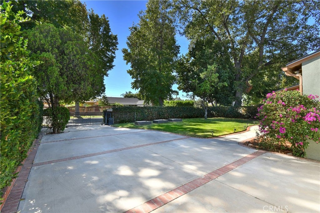 12951 Welby Way