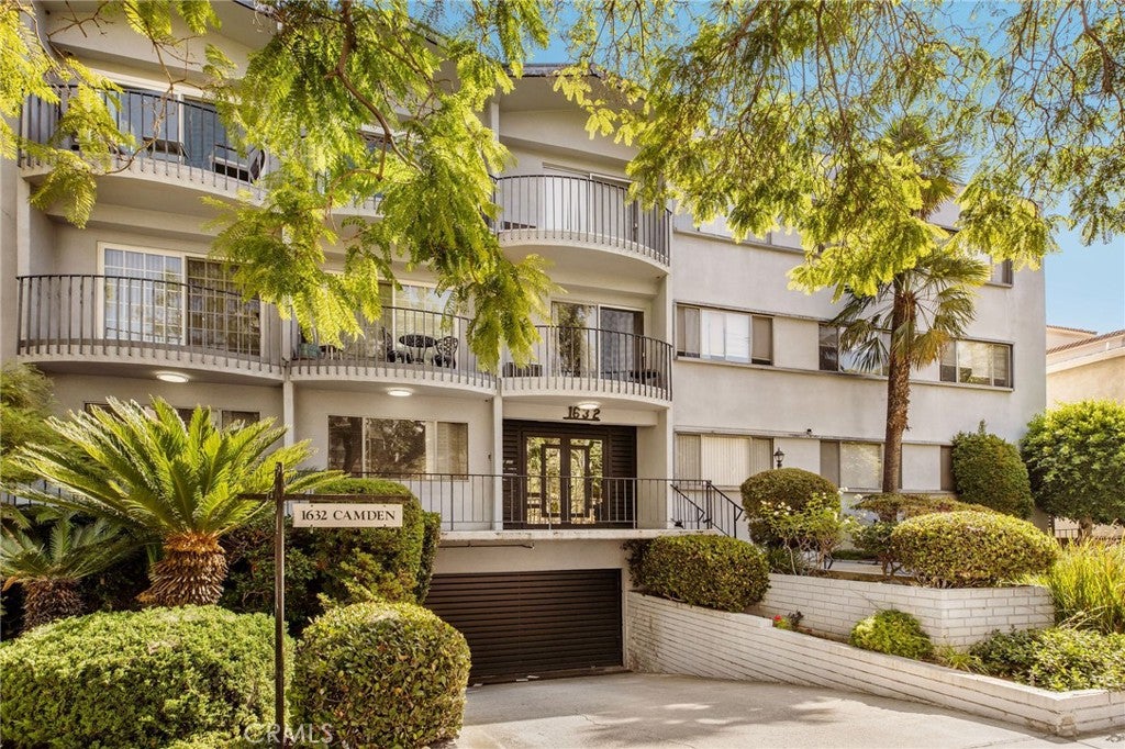 Photo of 1632 Camden AVE #204, Los Angeles, CA 90025 (MLS # SB26187041)