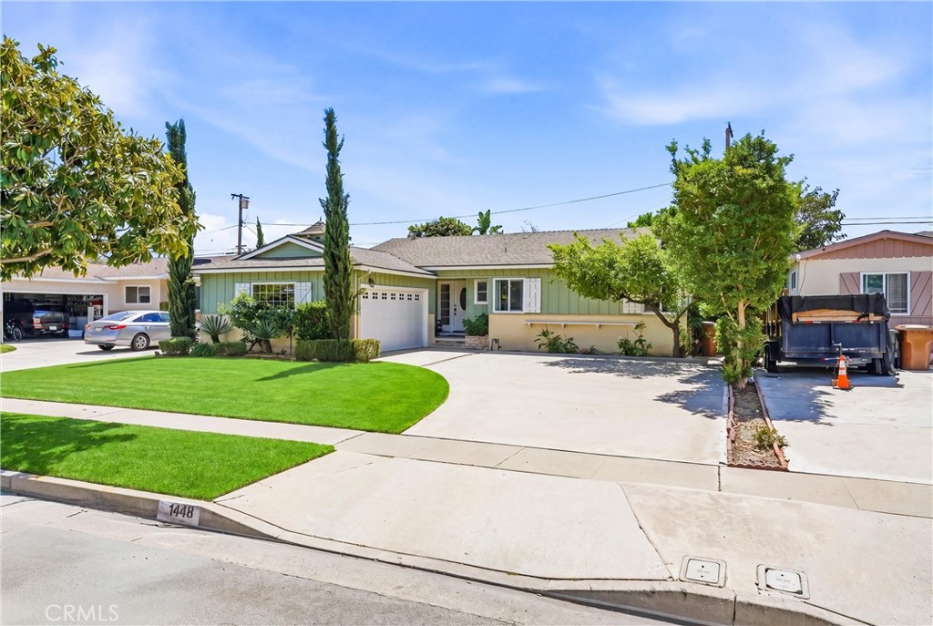 1448 W West