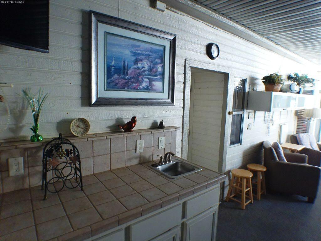 Rancho Casa Blanca - Manufactured In Park