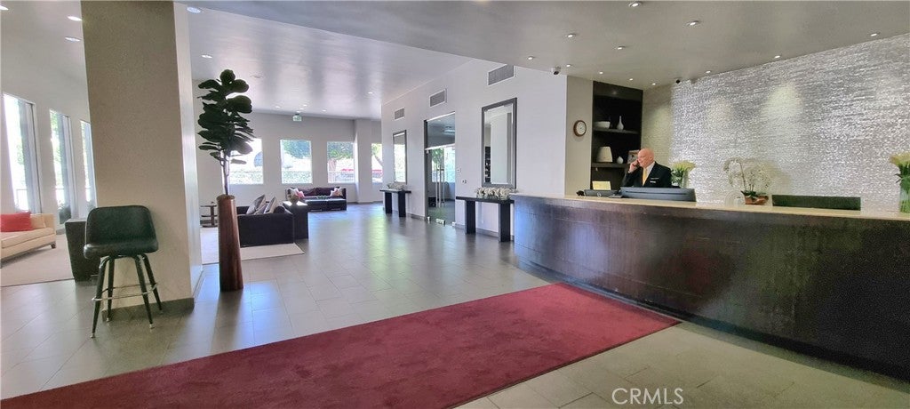 10501 Wilshire Boulevard 903