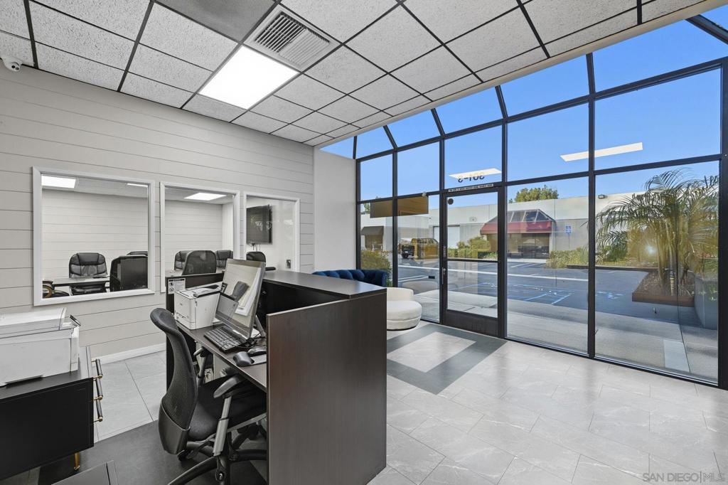 301 Enterprise St, Suite 3