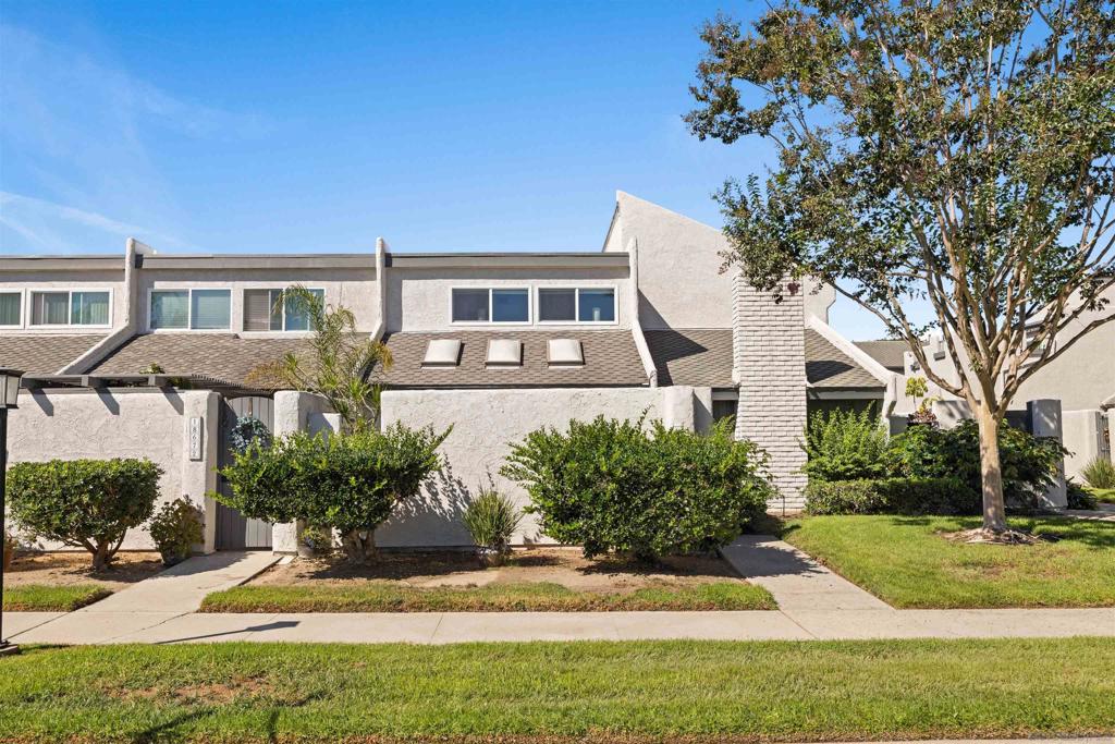 18664 Applewood 76