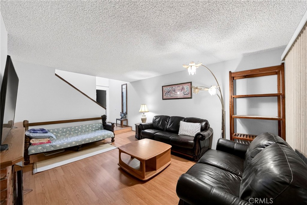 AMBERWOOD - Residential