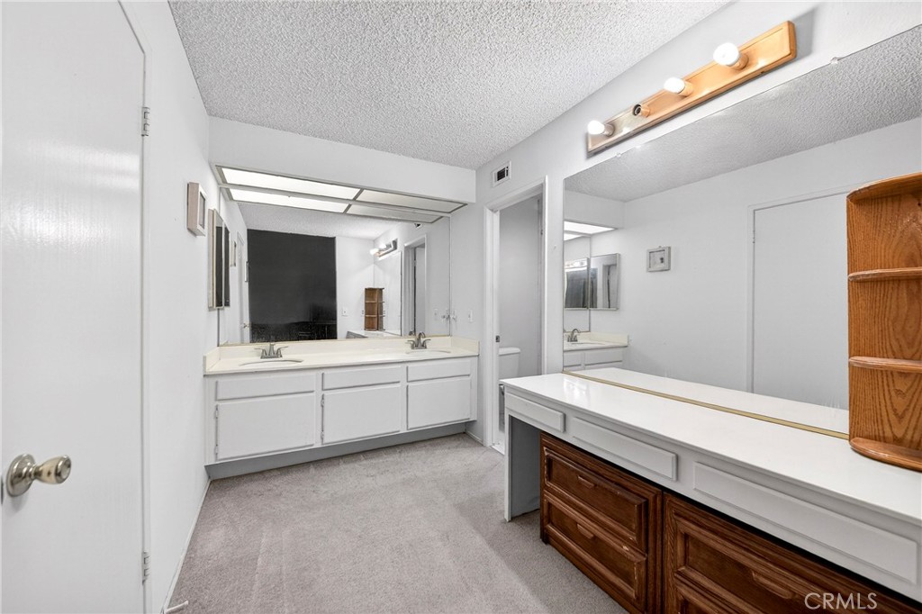 AMBERWOOD - Residential