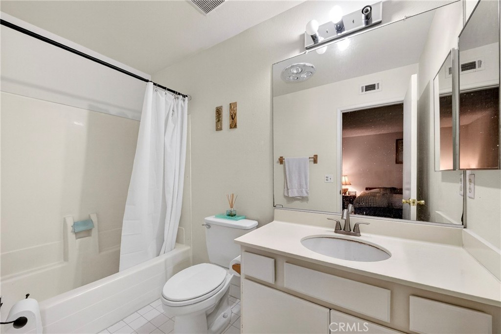 AMBERWOOD - Residential