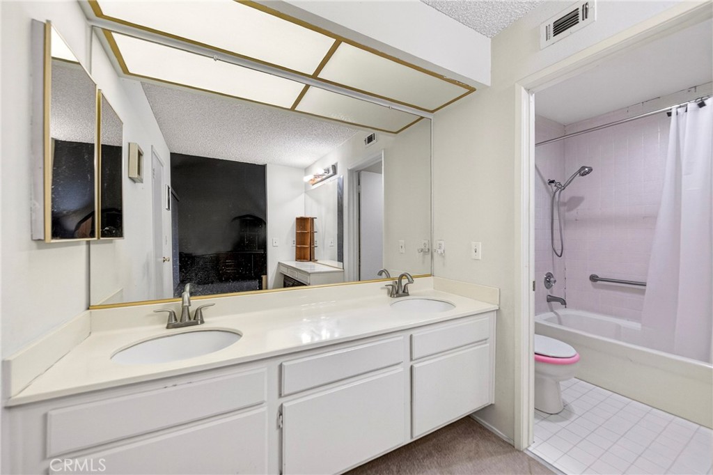 AMBERWOOD - Residential