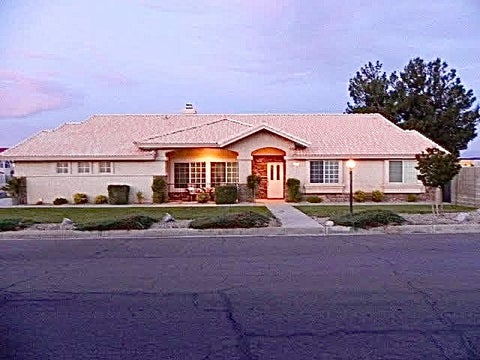 Photo of 12515 Tamarisk RD, Victorville, CA 92395 (MLS # CV26110042)