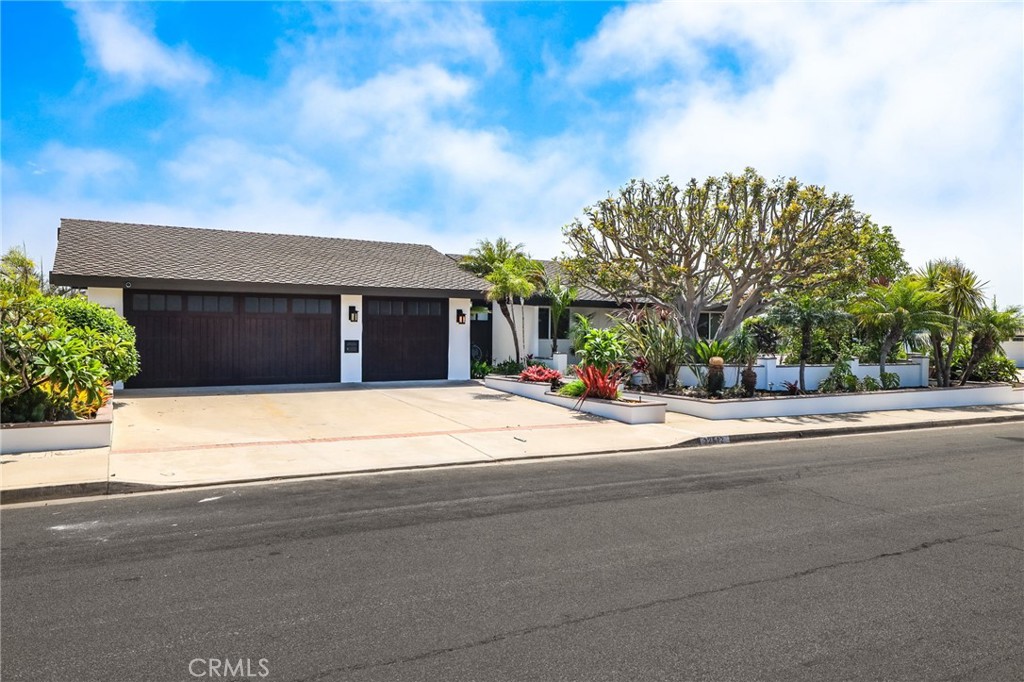 32512 Azores Road