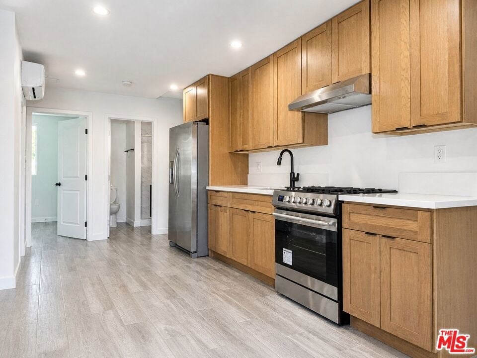 1420 W 22nd Street