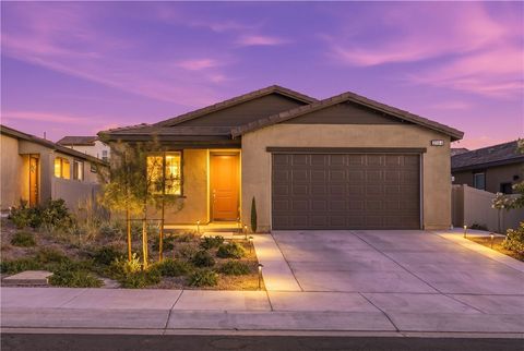 Photo of 2164 Carob Place, Banning, CA 92220 (MLS # SW26144531)