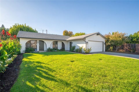 Photo of 212 N Acacia Avenue, Rialto, CA 92376 (MLS # IV26221571)