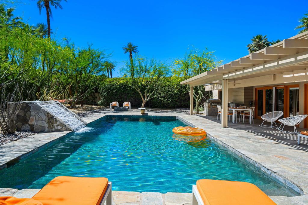 75403 Desert Park Drive