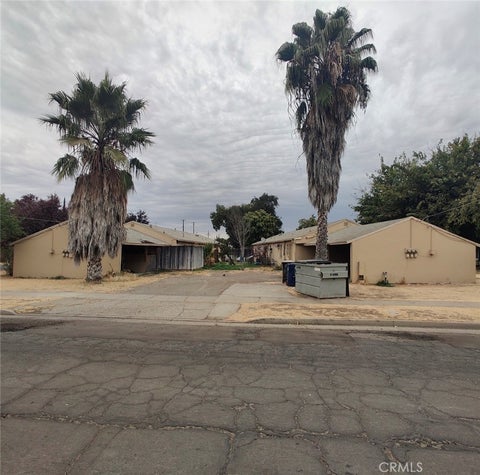Photo of 902 Barney ST, Merced, CA 95340 (MLS # MC26230300)