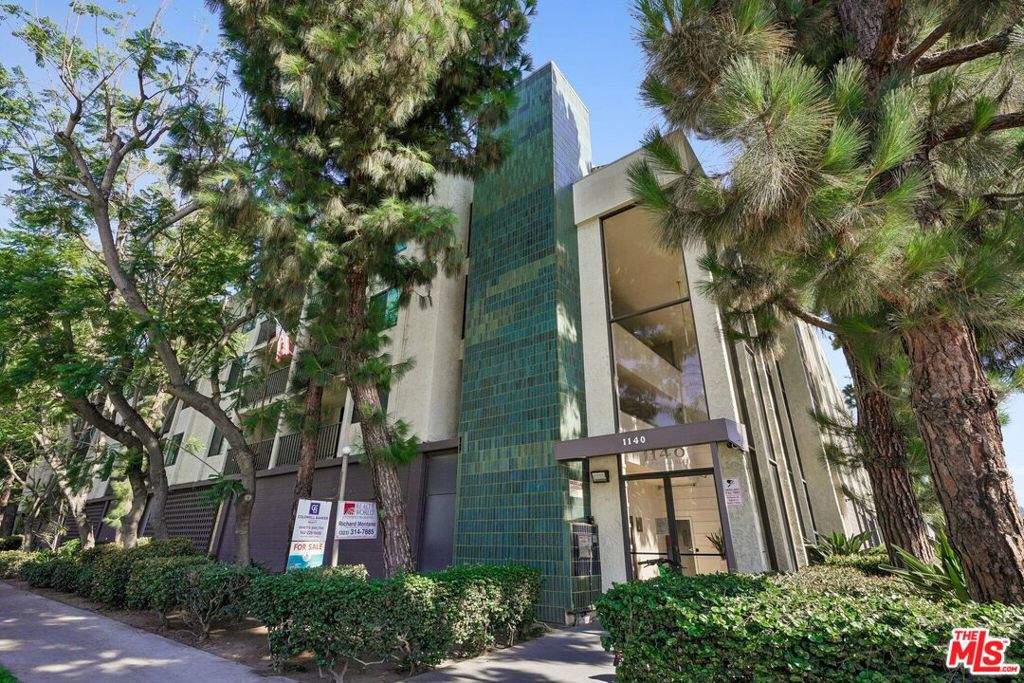 1140 E Ocean Boulevard 310