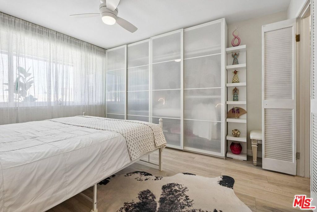 1140 E Ocean Boulevard 310